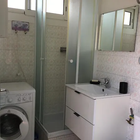 Avec Terrasse Face Parking *