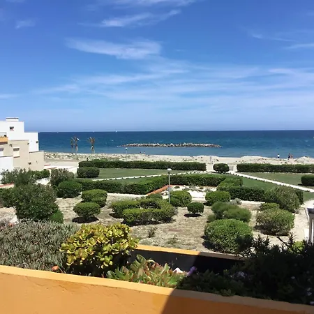 Avec Terrasse Face Parking Apartmán *